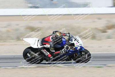 media/Jan-15-2026-Racers Edge (Thu) [[dfebeb70ab]]/3-B Group/Session 2 (Turn 15 Inside Pans)/